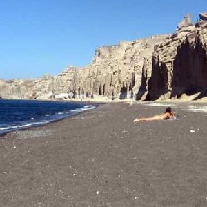 vlyhada-beach-Santorini-Thira კუნძულ-Cyclades-ეგეოსის-საბერძნეთი-ევროპა-celtours