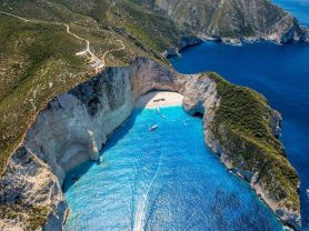 “NAVAGIO” >Athens – Peloponnese – Zakynthos – Santorini