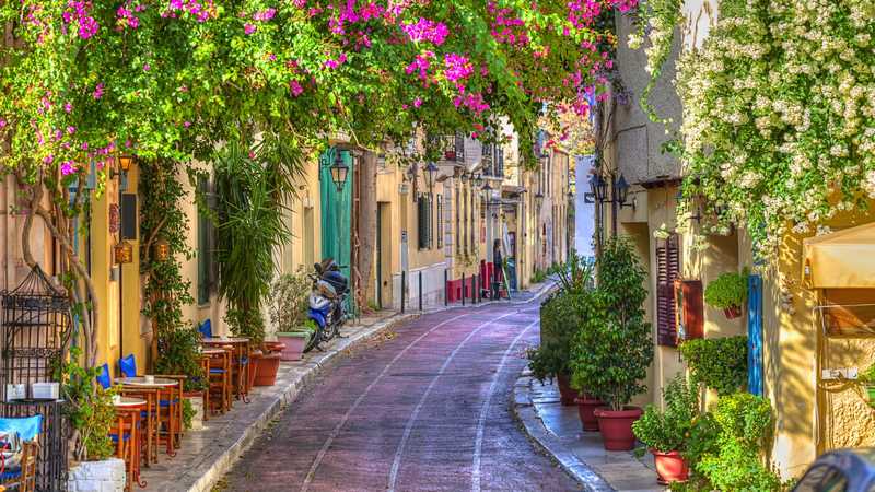 plaka-athene-city-street-4k-wallpaper_cel