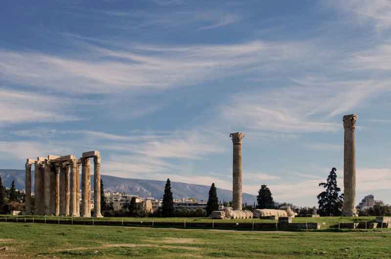 “ZEUS” >Athens – Peloponnese – Delphi – Meteora – Santorini