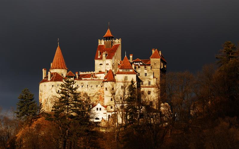 Dracula-castle-Bucareste-romania-Balcãs-europa-os-tours