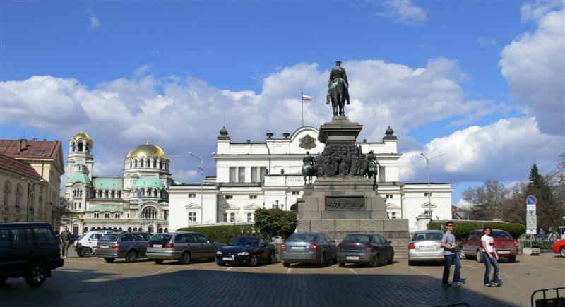 Sofia-parlament-pătrat-bulgaria-Balkans-Europa-Cel-excursii