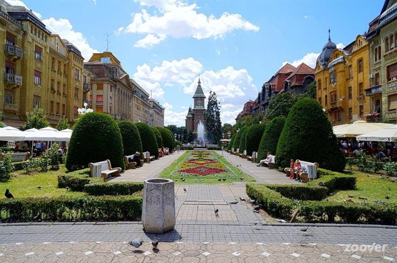 Timisoara در بلگراد صربستان مربع بالکان و اروپا از حد تورهای